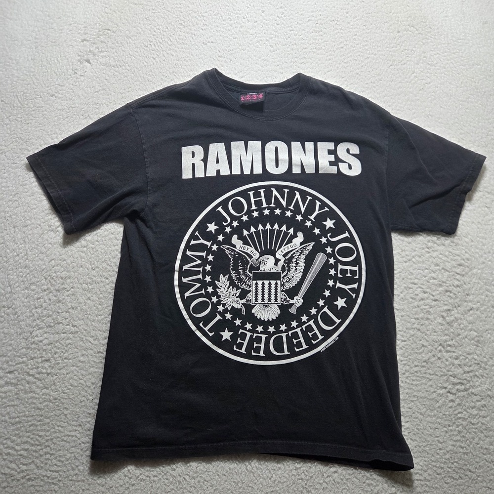 Vintage Ramones Band Shirt Mens Medium Black‎ 2008 Rock Music 1234 Johnny Joey